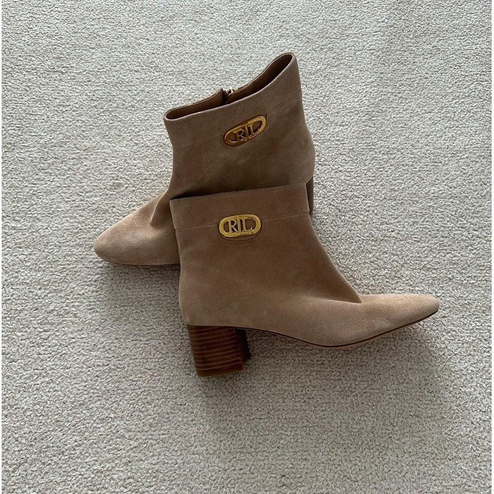 Women's Ralph Lauren Wynn Bootie size 8.5 in Beige Suede